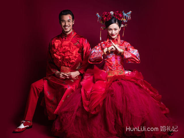 现代中式婚纱照图片_中式婚纱照